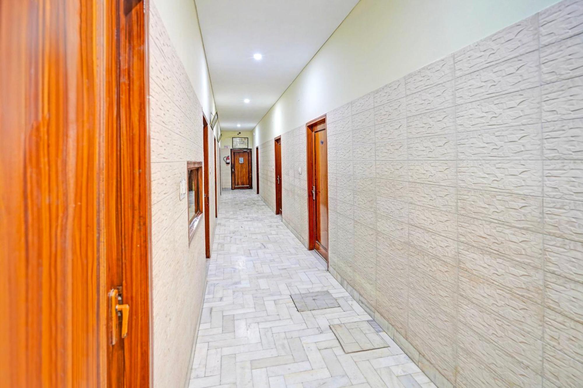 Super Collection O Mathura Near Railway Station מראה חיצוני תמונה